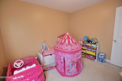 141 Crossfield Dr, Mount Washington, KY 40047 - photo 4