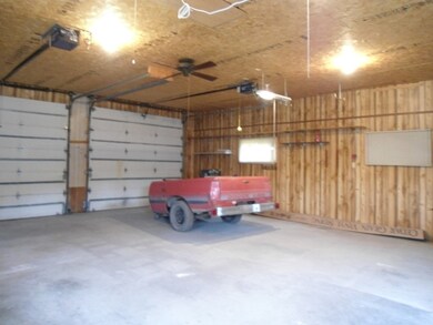 1506 16th St SW, Jamestown, ND 58401 - photo 4