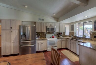 007_Kitchen