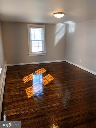 122 S Lippincott Ave, Maple Shade, NJ 08052 - photo 6