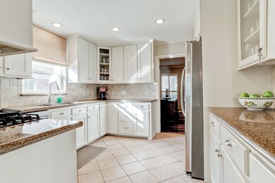 10015 Ella Lee Ln, Houston, TX 77042 - photo 3