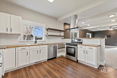 210 Golden Gate Ave E, Wilder, ID 83676 - photo 5