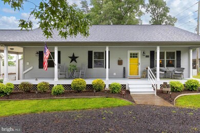 102 Yorktown Blvd, Locust Grove, VA 22508 - photo 2