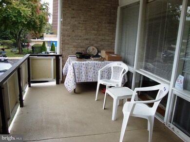 7521 Spring Lake Dr unit C1, Bethesda, MD 20817 - photo 5