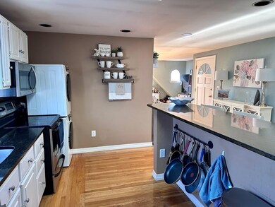 589 E 8th St unit 3, Boston, MA 02127 - photo 7