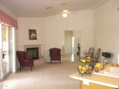 951 E KRAMER ST 024