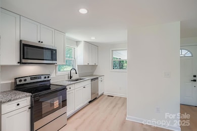 1406 Shepard St, Kannapolis, NC 28083 - photo 4