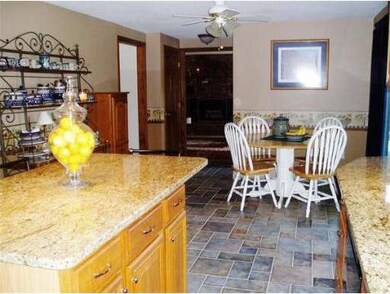 4 Scott Ln, Hadley, MA 01035 - photo 4