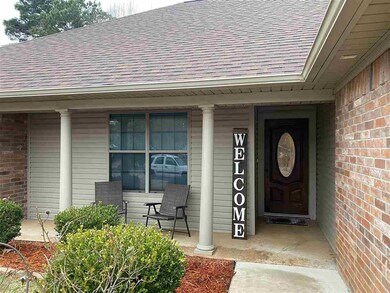 507 E Greenfield Dr, Wake Village, TX 75501 - photo 2