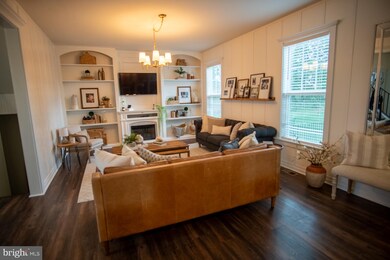 102 Thorny Crown Ln, Stephenson, VA 22656 - photo 5