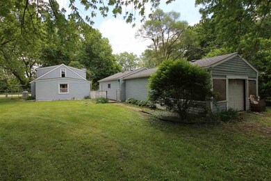 4228 S County Road D, Janesville, WI 53548 - photo 2