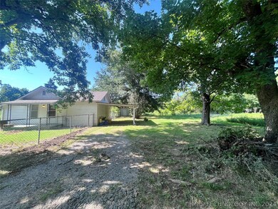 411 E Birch, Henryetta, OK 74437 - photo 2