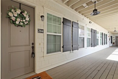 105 Gascoigne Ave unit 204, St. Simons Island, GA 31522 - photo 3