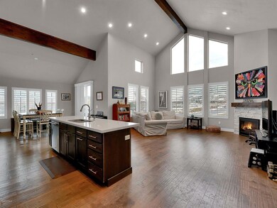 3-web-or-mls-8182 Courtyard Loop, Park C