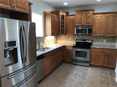 Kitchen has it all ~ stainless steel appliances, t