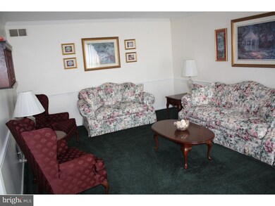 409 Denbign Rd, Langhorne, PA 19047 - photo 5