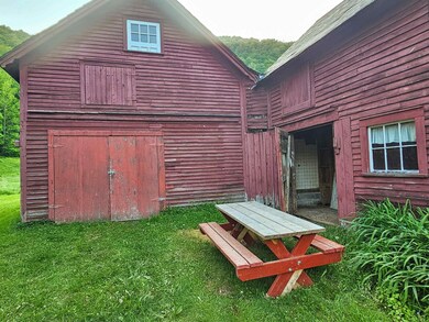 476 Tunnel St, Readsboro, VT 05350 - photo 7