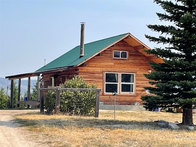Square Log Home built in 2005