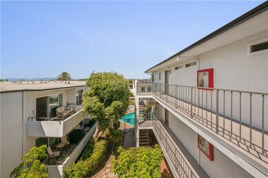 415 S Prospect Ave unit 214, Redondo Beach, CA 90277 - photo 3