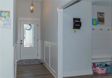 7204 Sunnybrook Ct, Charlestown, IN 47111 - photo 4