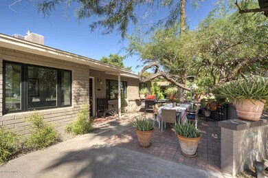 Great front porch patio