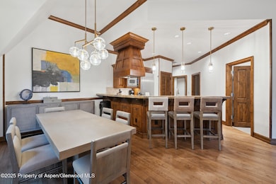 31BDiningKitchen