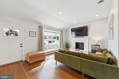 134 Laurel Ln, Broomall, PA 19008 - photo 7