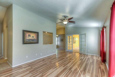 Living Room (3)