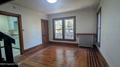 256 Washington St unit 3, East Stroudsburg, PA 18301 - photo 2