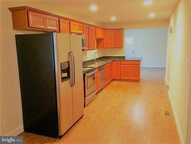 521 Capitol Heights Blvd, Capitol Heights, MD 20743 - photo 3