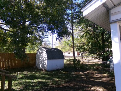 813 813 N 8th, Duncan, OK 73533 - photo 3