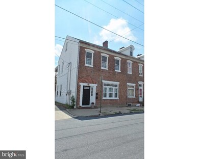 20 S Chestnut St unit 1, Boyertown, PA 19512 - photo 2