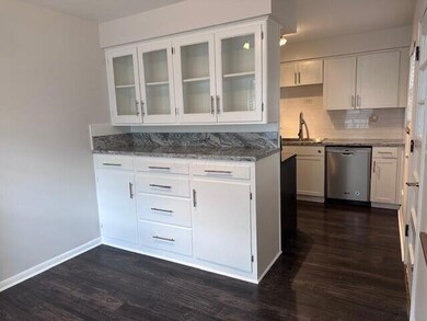 Kitchen Dining 1