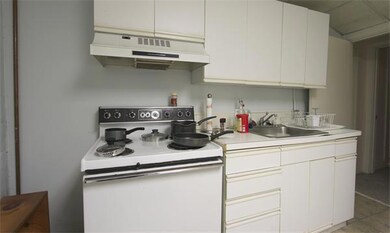 72 Beaconsfield Rd unit B, Brookline, MA 02445 - photo 6