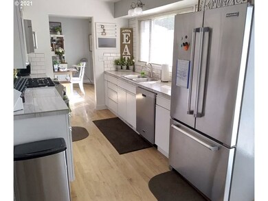 1013 NW 12th St, Pendleton, OR 97801 - photo 6