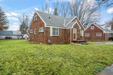 2373 114th St, Toledo, OH 43611 - photo 2