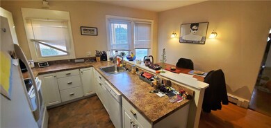 30 Middleton Ave, Newport, RI 02840 - photo 4