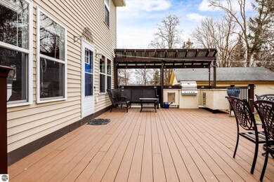 147 Center St, Elk Rapids, MI 49629 - photo 4