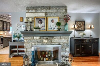 651 E Fir St, Palmyra, PA 17078 - photo 5