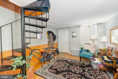 605 S Rose St, Baltimore, MD 21224 - photo 4