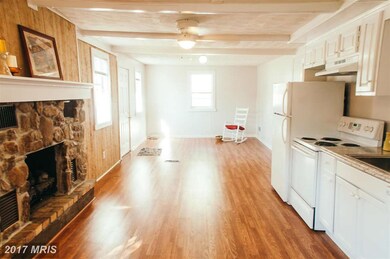 964 Puffenburger Ln, Hedgesville, WV 25427 - photo 5