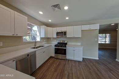 4137 E Sells Dr Phoenix AZ-print-004-004