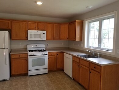 56 Forest Hill Way unit 54, Manchester, NH 03109 - photo 5