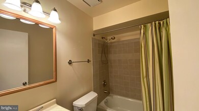 309 Trinity Ct unit 6, Princeton, NJ 08540 - photo 4