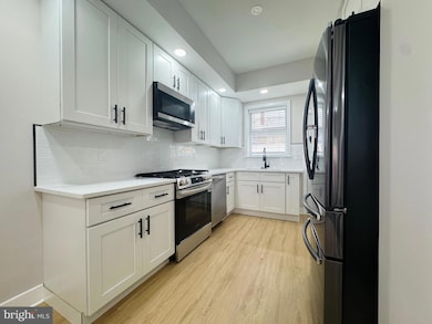 2426 S Juniper St, Philadelphia, PA 19148 - photo 5