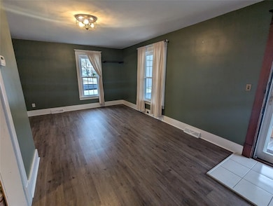 27 Wellington St, North East, PA 16428 - photo 3