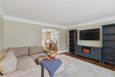 11428 S Campbell Ave, Chicago, IL 60655 - photo 5