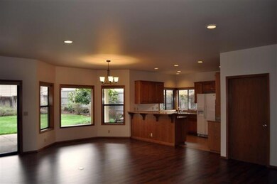 1134 Riverrock Way, Medford, OR 97504 - photo 3