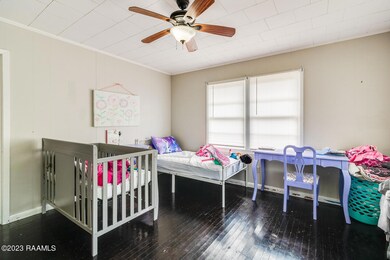 123 Bellot St-19