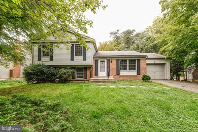 12637 Etruscan Dr, Herndon, VA 20171 - photo 2